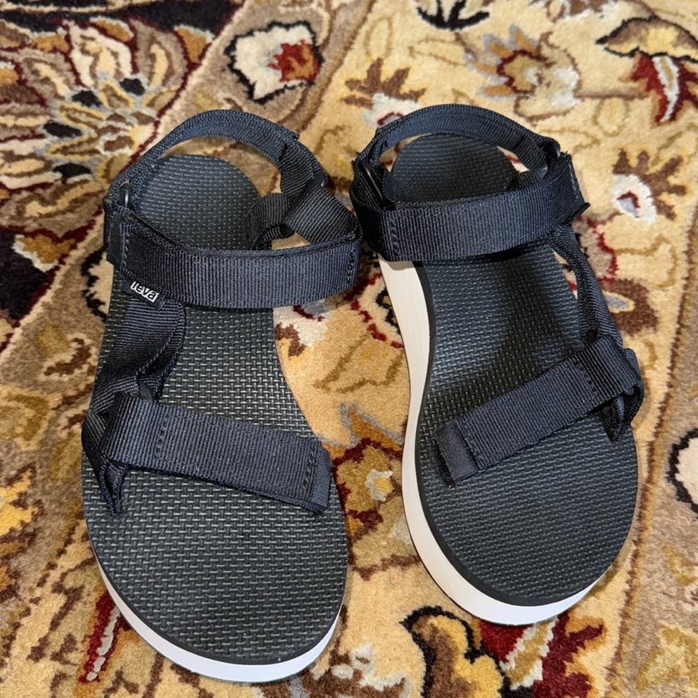 Brand New Teva Sandals Size 5
